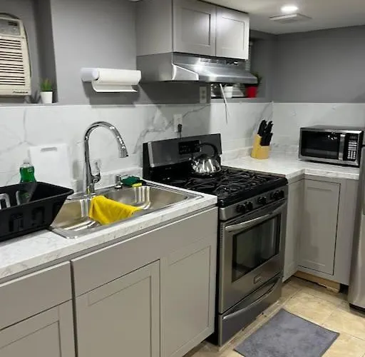 2 Bedroom Apartment By Airports