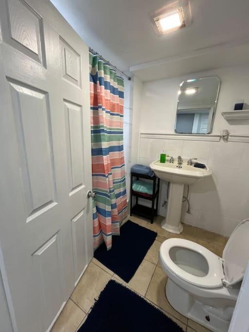 2 Bedroom By Airports Appartement