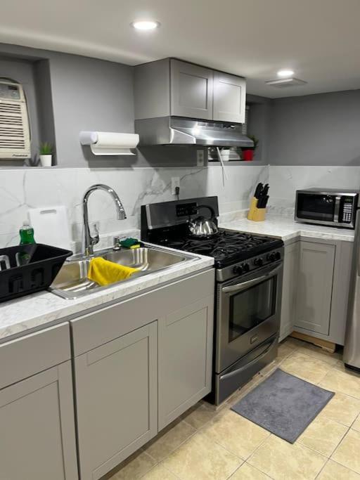 2 Bedroom By Airports Appartement Hillside